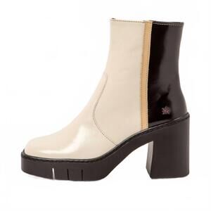 NEW THE ART COMPANY women's ankle shiny boot in champagne/berna
